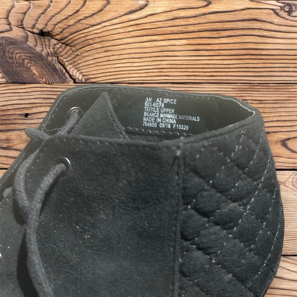 Girls’ Size 3 Suede Booties - Picture 2 of 3